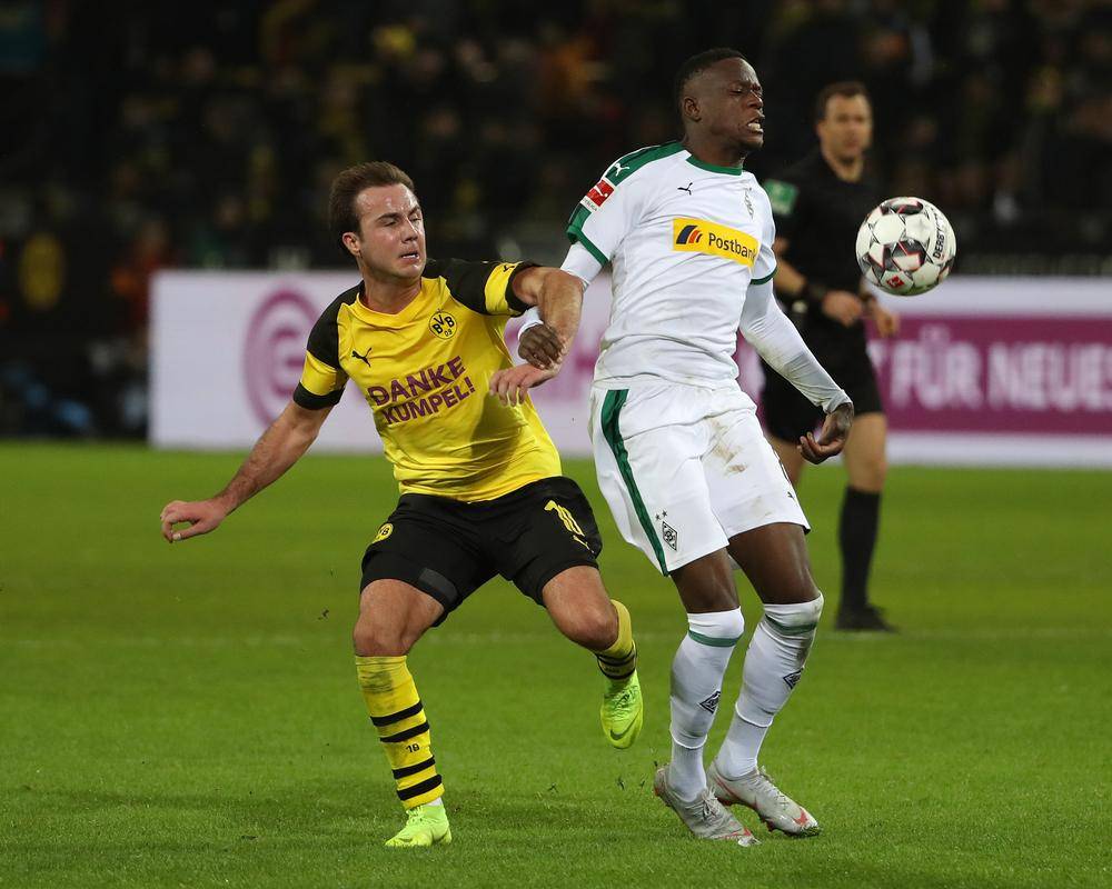 半岛官方体育登录入口-多特蒙德客场惨败，球队陷入保级危机的简单介绍