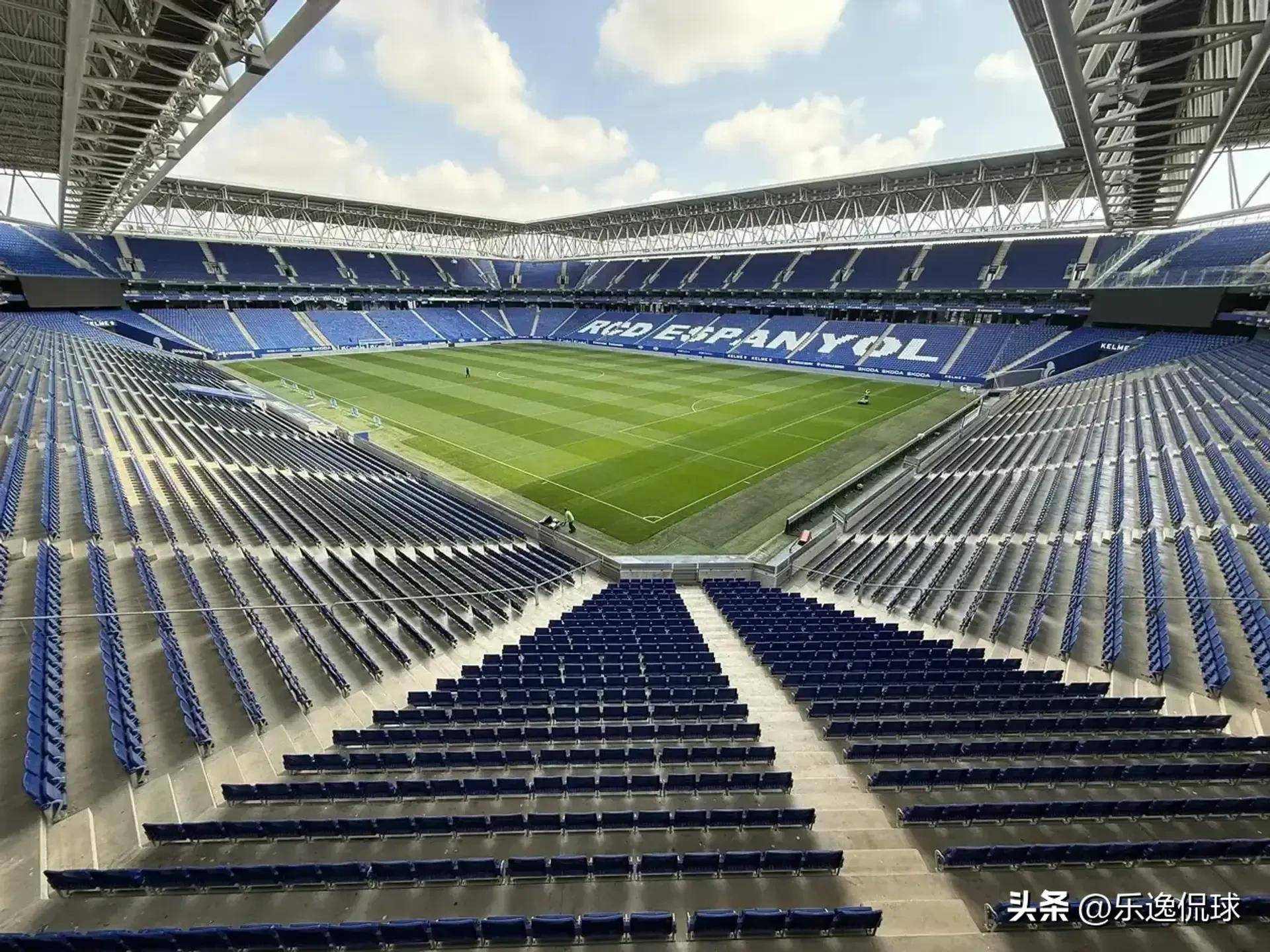 半岛综合平台app下载-包含巴塞罗那主场告捷，卫冕冠军继续领跑的词条